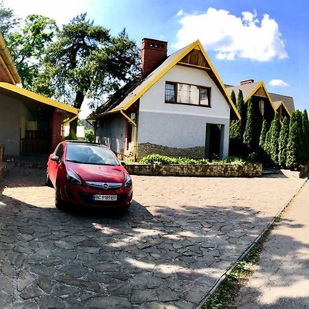 Tri Dorogi Hotel Liov Exterior foto